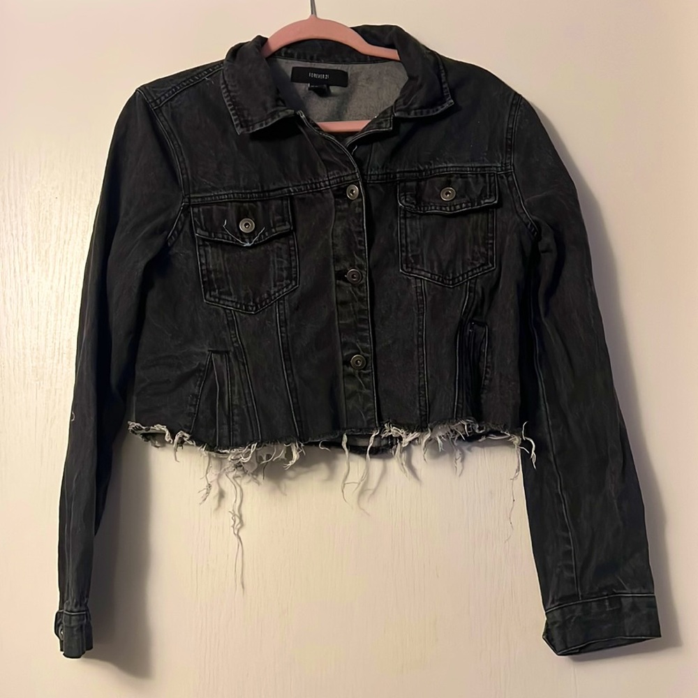 Forever 21. Black Cropped Denim Jacket. Size Medium.